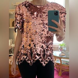 Beautiful vintage 80s sequin top in excellent condition